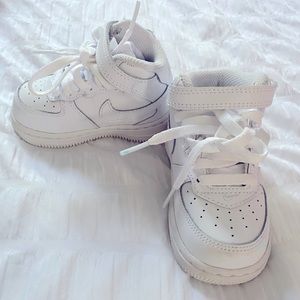 Infant size 5 white high top Air Force 1